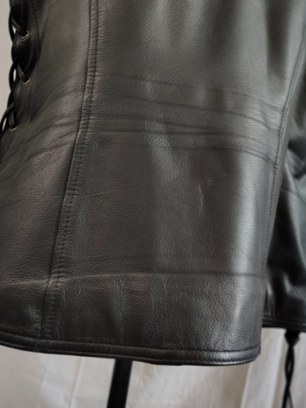 Black Ladies Harley Davidson Leather Zip-Front Biker Vest And Matching Headband - Picture 8 of 12